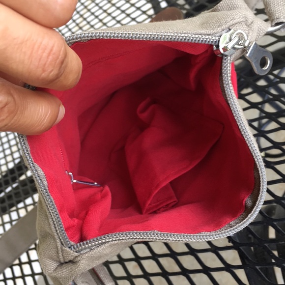 Gorgeous Embroidered Purse - Picture 11 of 16